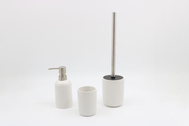 *NORTIQ BADTILBEHØR I KERAMIK MAT HVID