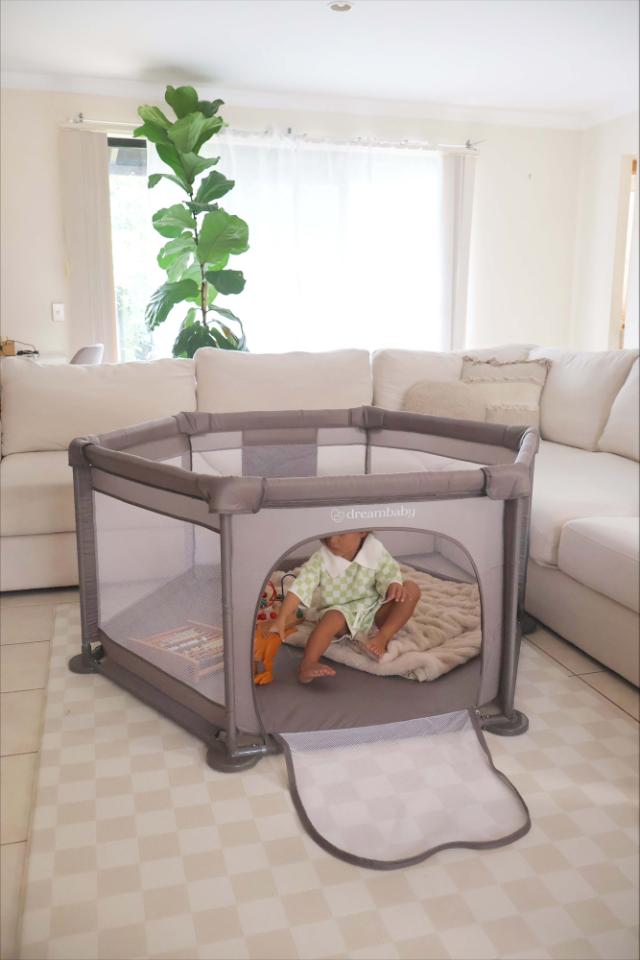 DREAMBABY KRAVLEGÅRD - GRÅ