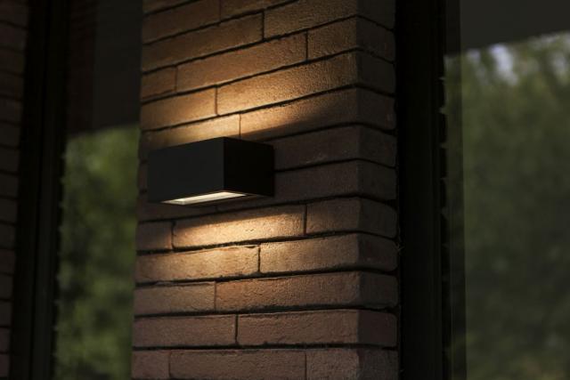 LUTEC GEMINI KVADRATISK LILLE UDENDØRS LED VÆGLAMPE OP & NED 1 LYS SORT 3000K