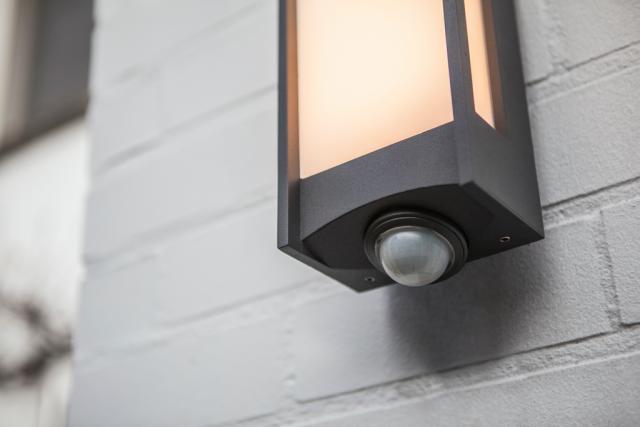 LUTEC ARCHITECTURAL QUBO VÆGHÆNGT LAMPE