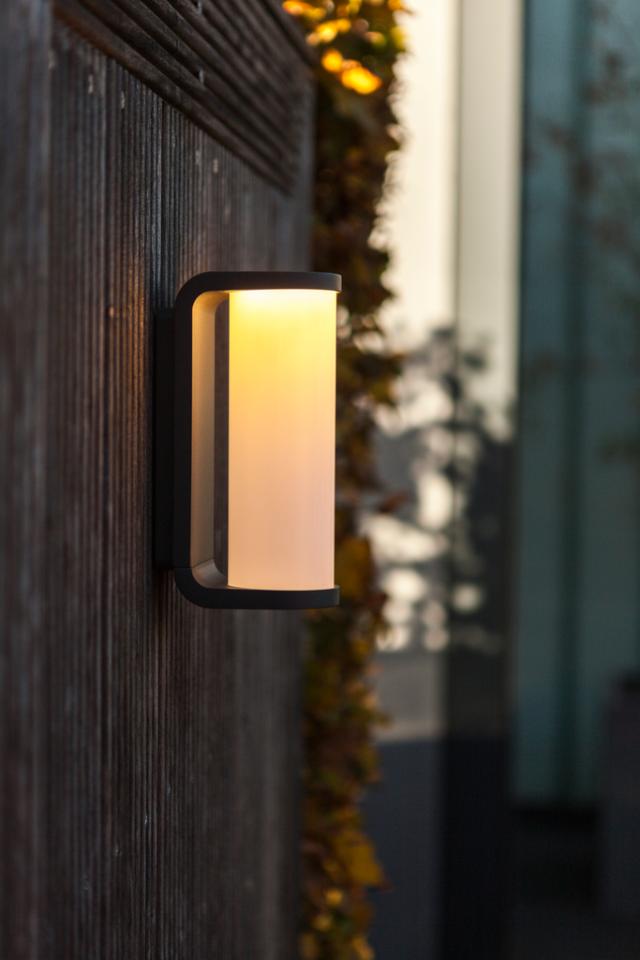 LUTEC ARCHITECTURAL ADALYN VÆGHÆNGT LAMPE