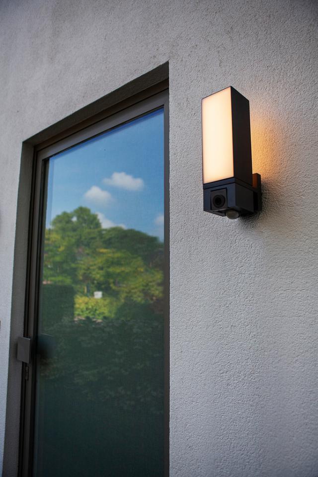 LUTEC SECURITY CUBA VÆGHÆNGT LAMPE