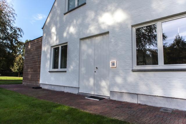 *LUTEC ARCHITECTURAL ALICE VÆGHÆNGT LAMPE