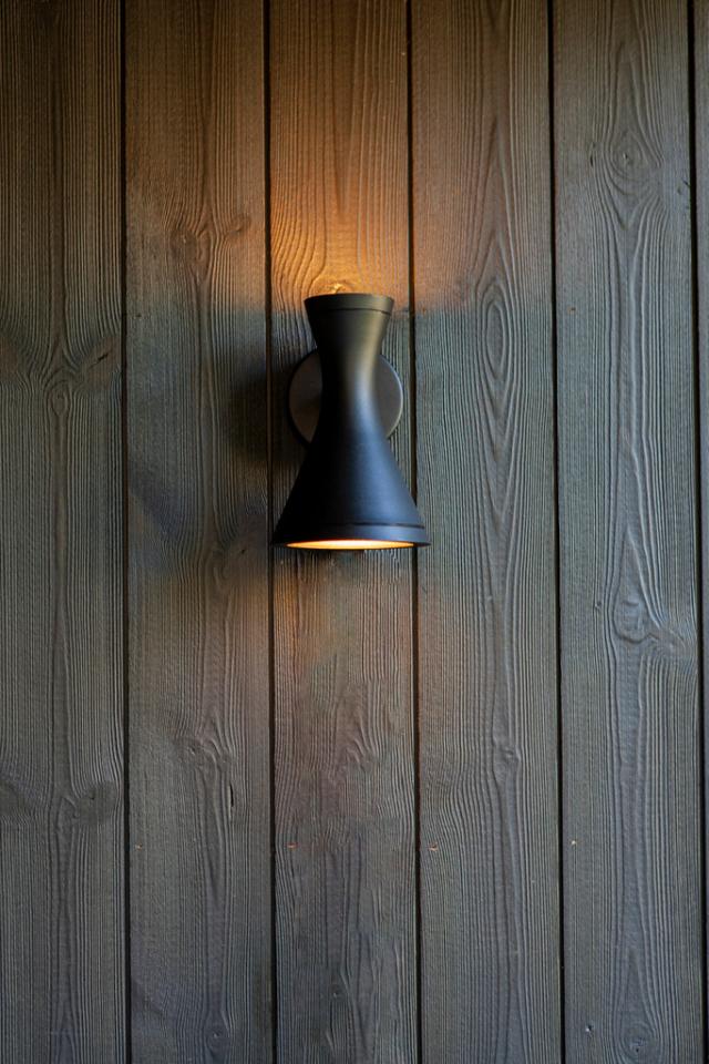 LUTEC ARCHITECTURAL BRUND VÆGHÆNGT LAMPE