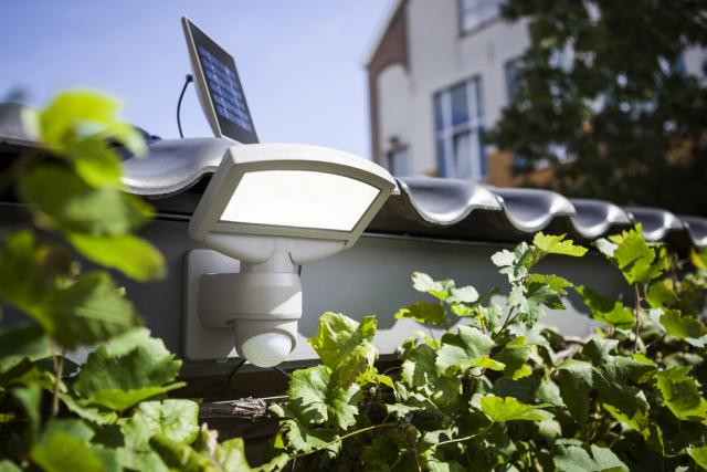 LUTEC SOLAR SUNSHINE LAMPE