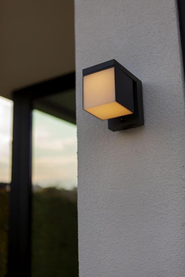 *LUTEC SOLAR PRIMA VÆG LAMPE - MØRKEGRÅ