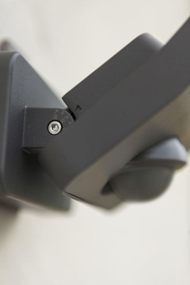 LUTEC ATLANTIS LILLE LED VÆGLAMPE 1 LYS PIR MØRKEGRÅ 4000K