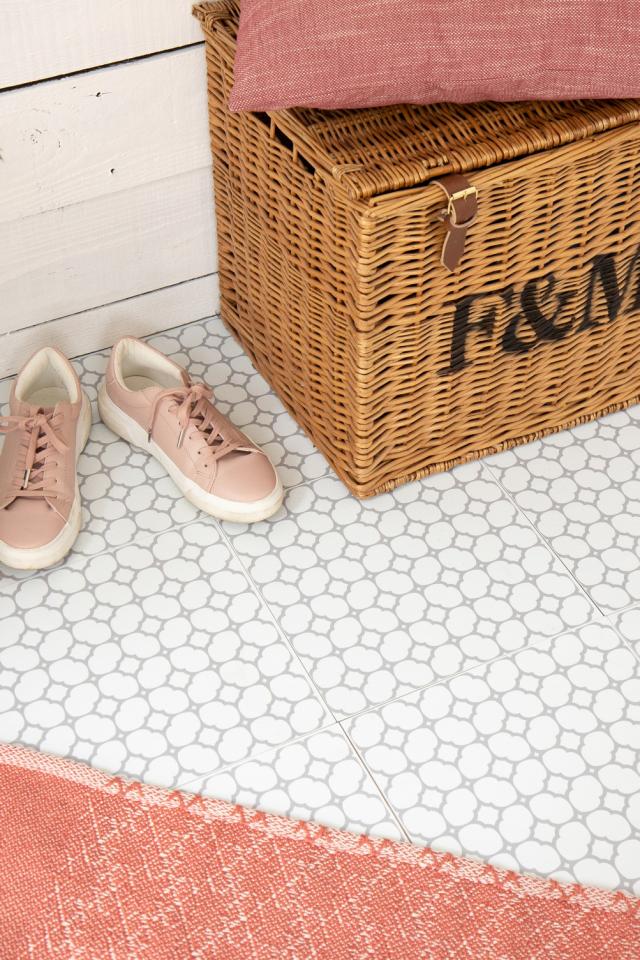 D-C-FIX CLASSIC GULVFLISER - BLOOMY GRID