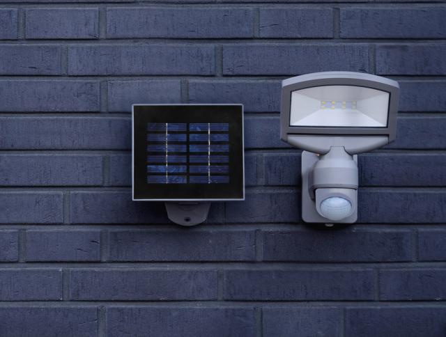 LUTEC SOLAR SUNSHINE LAMPE