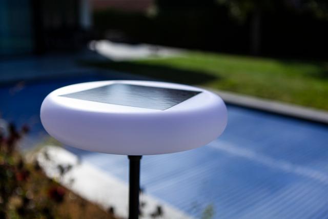 *LUTEC SOLAR POPS - FRITSTÅENDE LAMPE MED FOD