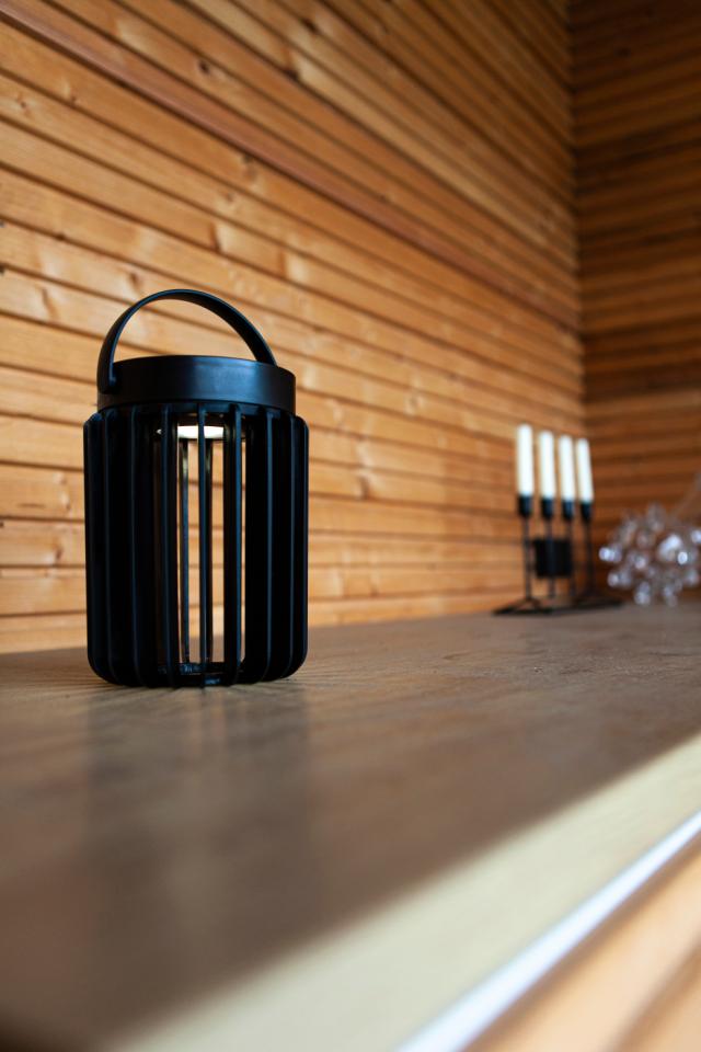 LUTEC SOLAR KOZY BORDLAMPE - MAT SORT