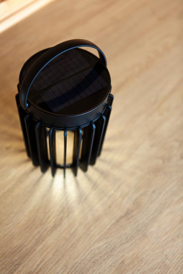 LUTEC SOLAR KOZY BORDLAMPE - MAT SORT