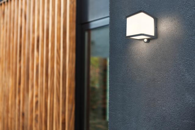 *LUTEC CONNECTED DROPA LAMPE