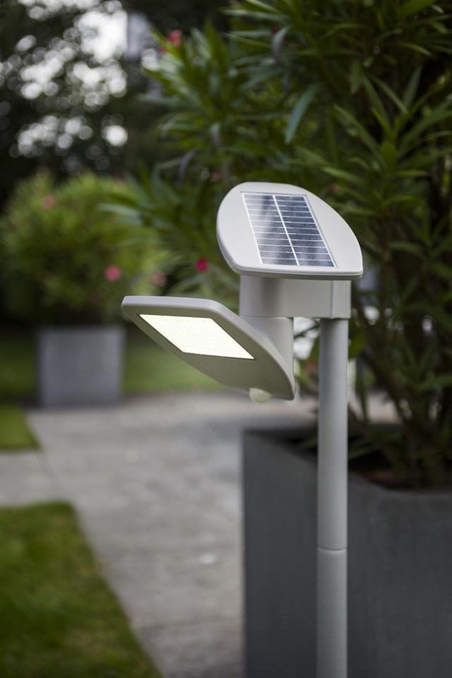 LUTEC SOLAR ENKELT STANG/SPYD