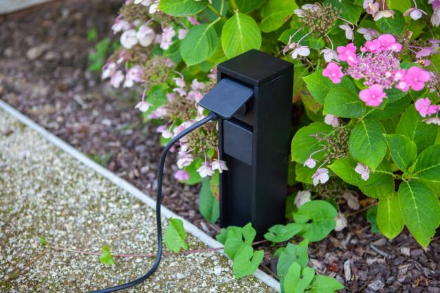 LUTEC ARCHITECTURAL STIKKONTAKT