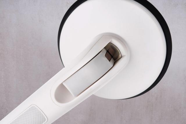 RIDDER ASSISTENT BADEKARSGREB M/ SUGEKOP - HVID